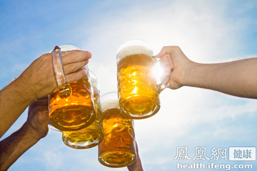 这7类人切记不能喝酒 小心丧命